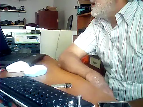 Snapshot of zormen355 chatting on 3, 7, 2026 zormen355 online show from 3, 7, 2026