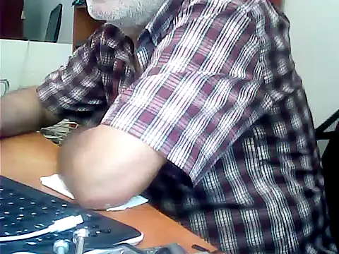Snapshot of zormen355 chatting on 1, 7, 2026 zormen355 online show from 1, 7, 2026