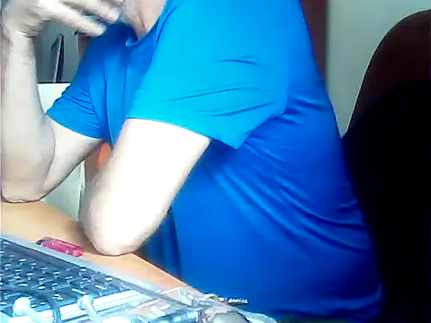 Snapshot of zormen355 chatting on 9, 7, 2026 zormen355 online show from 9, 7, 2026