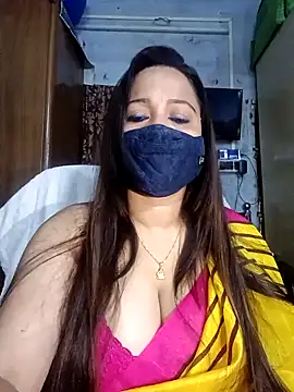 Snapshot of albelasummi702 chatting on 7, 2, 2025 albelasummi702 online show from 7, 2, 2025