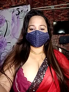 Snapshot of albelasummi702 chatting on 18, 10, 2025 albelasummi702 online show from 18, 10, 2025