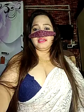 Snapshot of albelasummi702 chatting on 15, 11, 2025 albelasummi702 online show from 15, 11, 2025