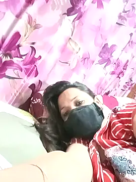 Snapshot of albelasummi702 chatting on 18, 3, 2025 albelasummi702 online show from 18, 3, 2025