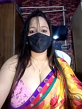 Snapshot of albelasummi702 chatting on 18, 2, 2025 albelasummi702 online show from 18, 2, 2025