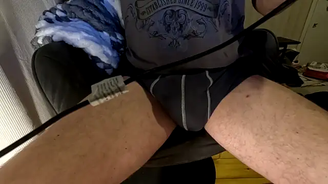 T0Yforeskin online show from 17, 10, 2025