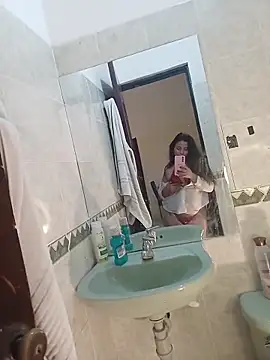 lirio05 online show from 8, 11, 2025