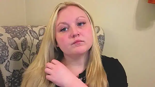 PhatAssBlond online show from 24, 4, 2026