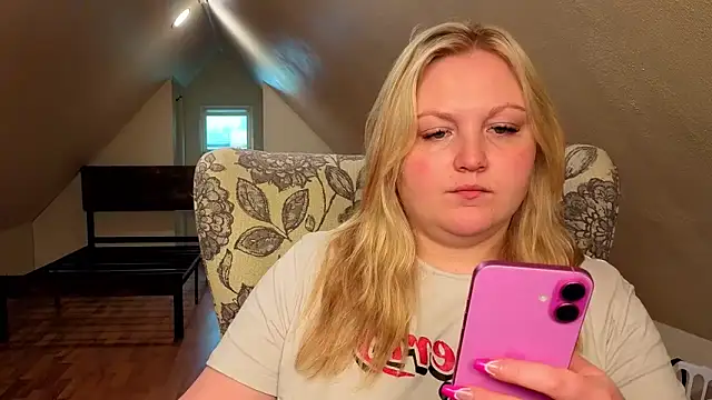 PhatAssBlond online show from 16, 5, 2026