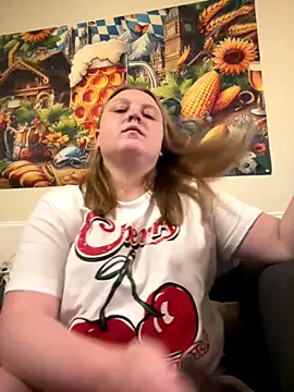 Snapshot of PhatAssBlond chatting on 24, 9, 2025 PhatAssBlond online show from 24, 9, 2025