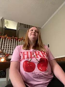 Snapshot of PhatAssBlond chatting on 20, 10, 2025 PhatAssBlond online show from 20, 10, 2025