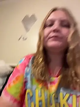 Snapshot of PhatAssBlond chatting on 28, 10, 2025 PhatAssBlond online show from 28, 10, 2025