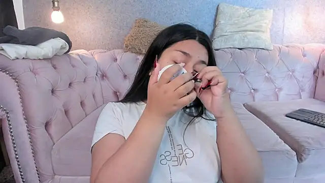 grace77   online show from 10, 10, 2025