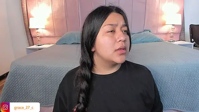 grace77   online show from 4, 3, 2025