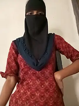 Raya-Moni online show from 13, 11, 2025