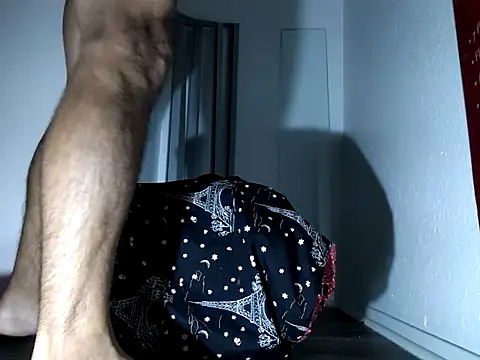 Snapshot of Amarok39 chatting on 4, 10, 2025 Amarok39 online show from 4, 10, 2025