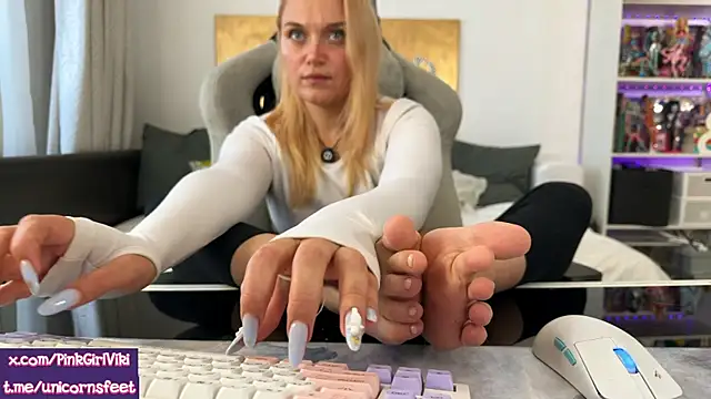 unicornsfeet online show from 20, 9, 2025