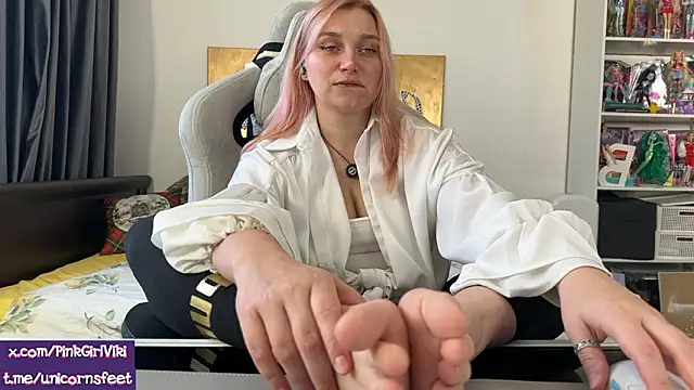 unicornsfeet online show from 20, 3, 2026