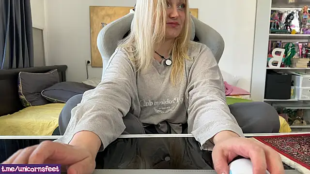 unicornsfeet online show from 16, 5, 2026