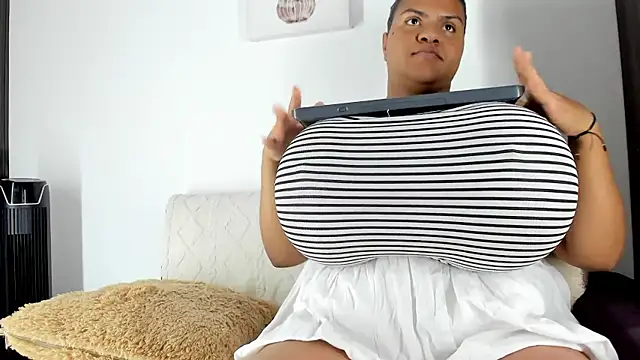 bigmom69  online show from 26, 3, 2026