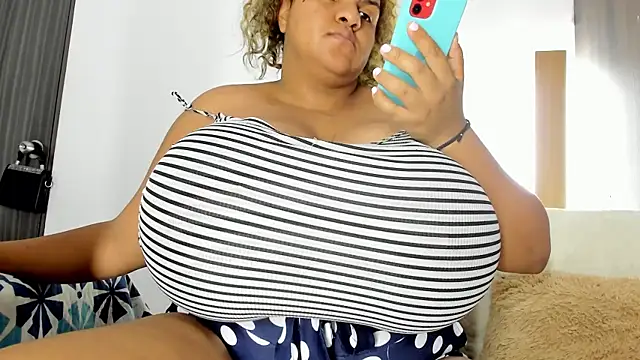 bigmom69  online show from 7, 4, 2026