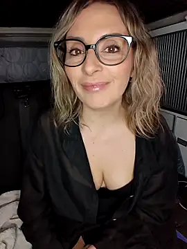 Jade Emeraud online show from 9, 2, 2026