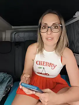 Jade Emeraud online show from 9, 4, 2026