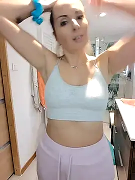 Jade Emeraud online show from 17, 12, 2025