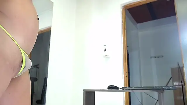 SWEETKAREN online show from 18, 10, 2025