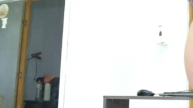 SWEETKAREN online show from 9, 11, 2025