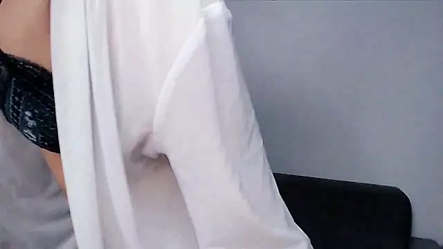 Snapshot of phuong-anh1709 chatting on 14, 1, 2026 phuong-anh1709 online show from 14, 1, 2026