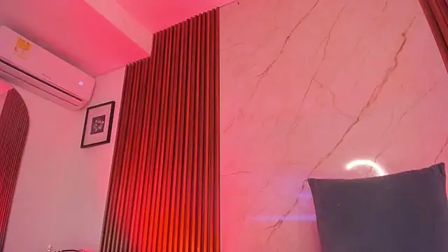 Snapshot of Emiilycollins chatting on 11, 3, 2025 Emiilycollins online show from 11, 3, 2025