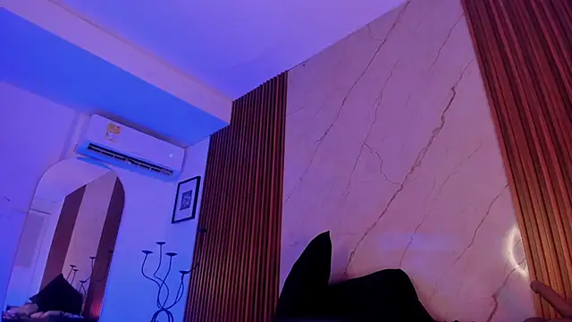 Snapshot of Emiilycollins chatting on 15, 11, 2025 Emiilycollins online show from 15, 11, 2025