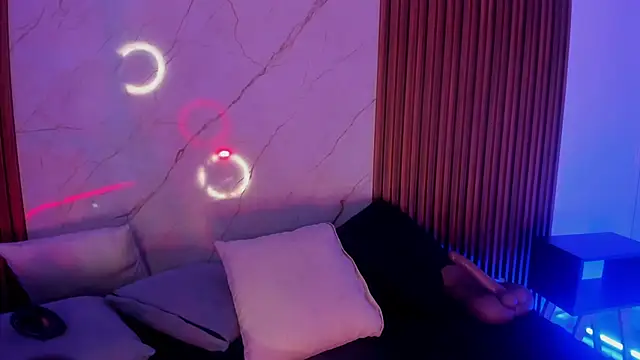 Snapshot of Emiilycollins chatting on 13, 11, 2025 Emiilycollins online show from 13, 11, 2025