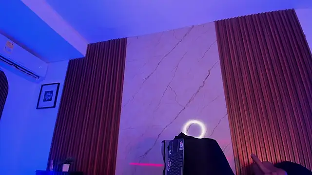 Snapshot of Emiilycollins chatting on 23, 10, 2025 Emiilycollins online show from 23, 10, 2025