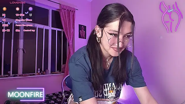 moonfiredancer online show from 19, 2, 2025