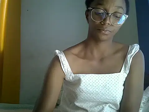 Snapshot of ElianeHot chatting on 17, 7, 2026 ElianeHot online show from 17, 7, 2026