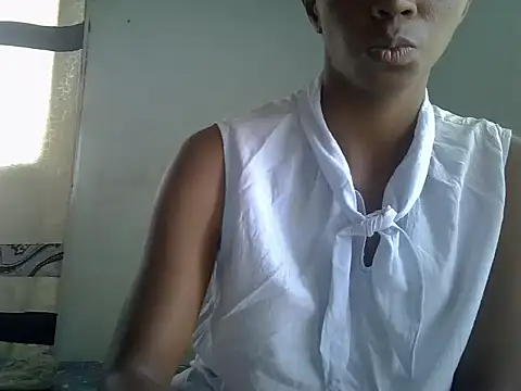 Snapshot of ElianeHot chatting on 21, 10, 2025 ElianeHot online show from 21, 10, 2025