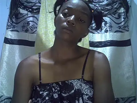 Snapshot of ElianeHot chatting on 22, 11, 2025 ElianeHot online show from 22, 11, 2025