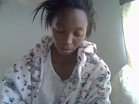 Snapshot of ElianeHot chatting on 10, 9, 2025 ElianeHot online show from 10, 9, 2025