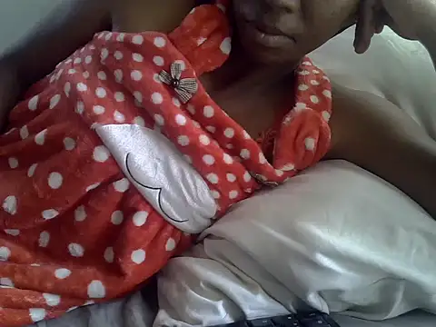 Snapshot of ElianeHot chatting on 19, 10, 2025 ElianeHot online show from 19, 10, 2025