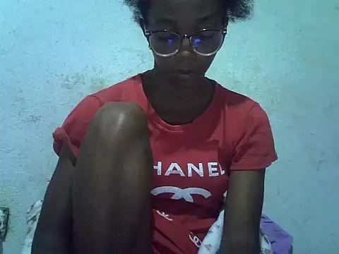 ElianeHot online show from 15, 4, 2026