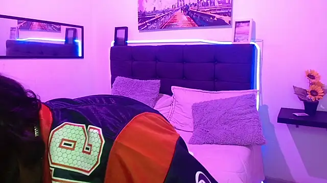 Alisteresa  online show from 13, 11, 2025