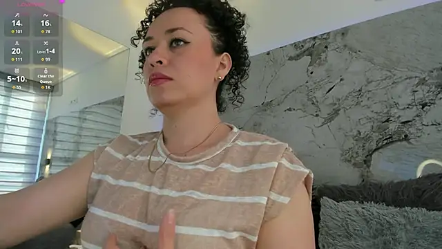 LIZ HOLMES online show from 4, 10, 2025