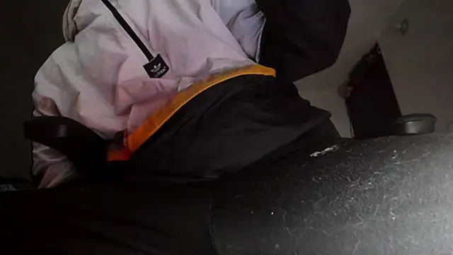 Snapshot of s_sven03 chatting on 7, 10, 2025 s sven03 online show from 7, 10, 2025