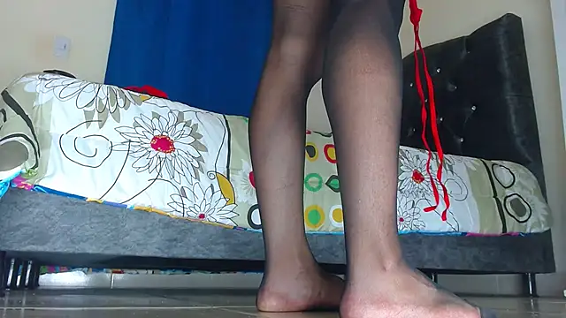 Valenn rey online show from 4, 3, 2025