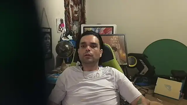 Snapshot of GForceSavage chatting on 9, 5, 2026 GForceSavage online show from 9, 5, 2026