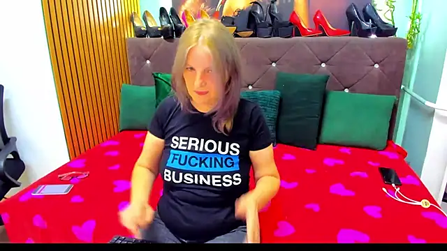 Lilly hott online show from 1, 10, 2025