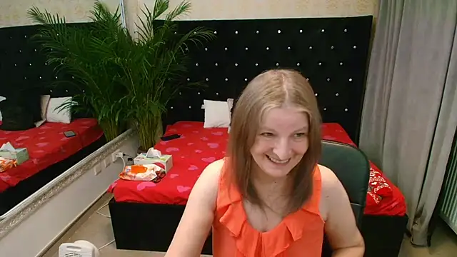 Lilly hott online show from 18, 12, 2025