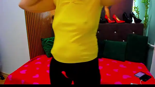 Lilly hott online show from 9, 10, 2025