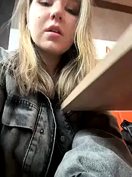 PumaShyXD online show from 27, 9, 2025